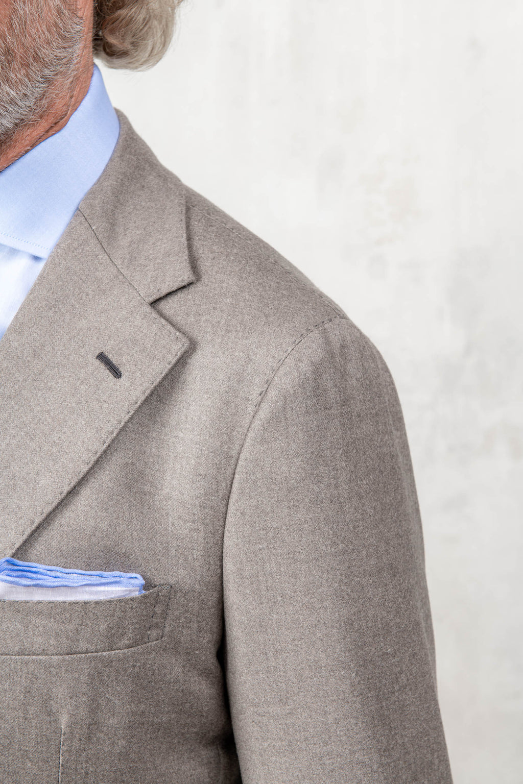 Taupe suit in wool and cashmere - Made in Italy